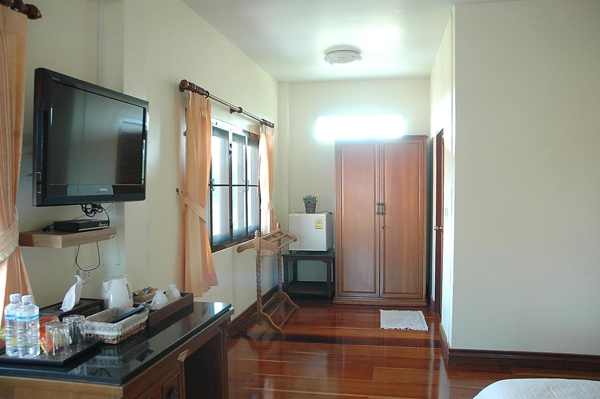 Thararin Villa Ban Doem Bang Phòng bức ảnh