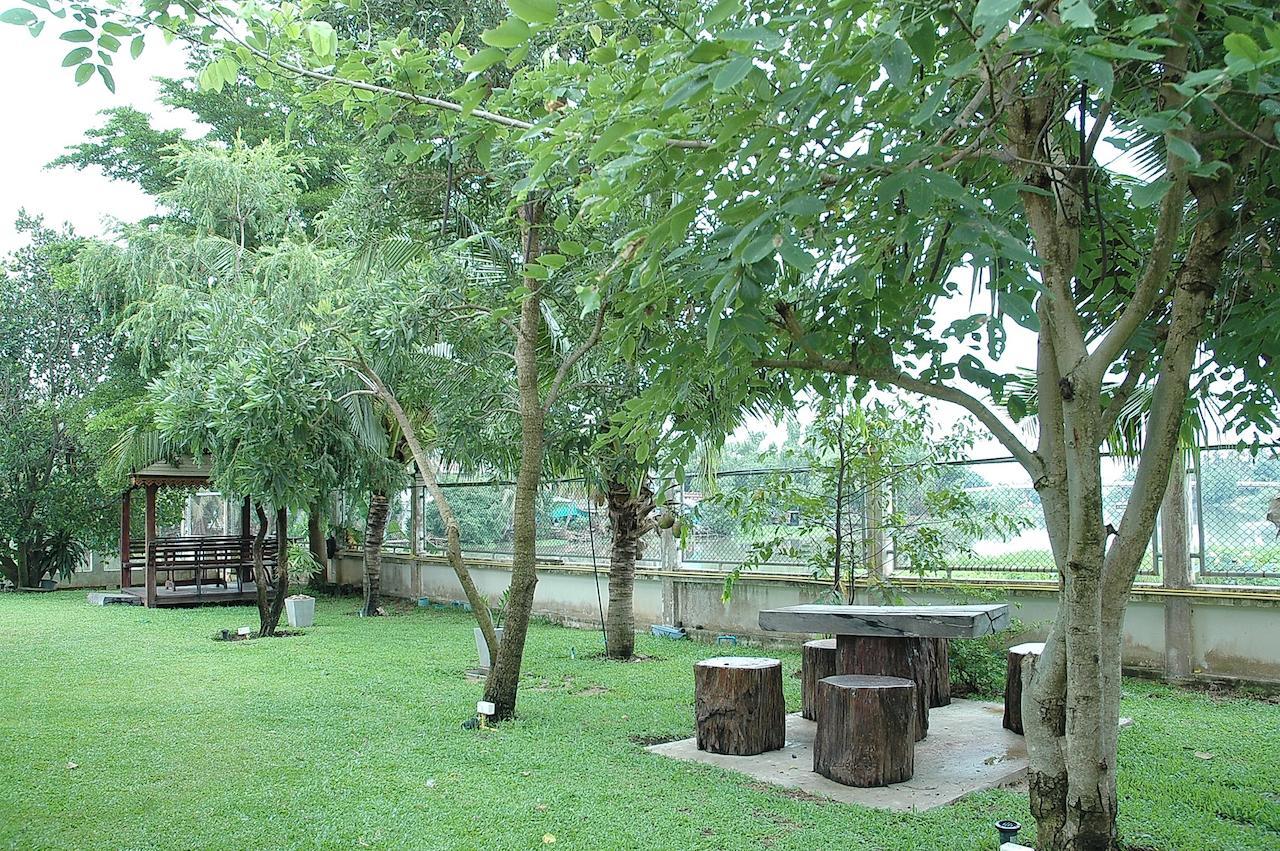 Thararin Villa Ban Doem Bang Ngoại thất bức ảnh